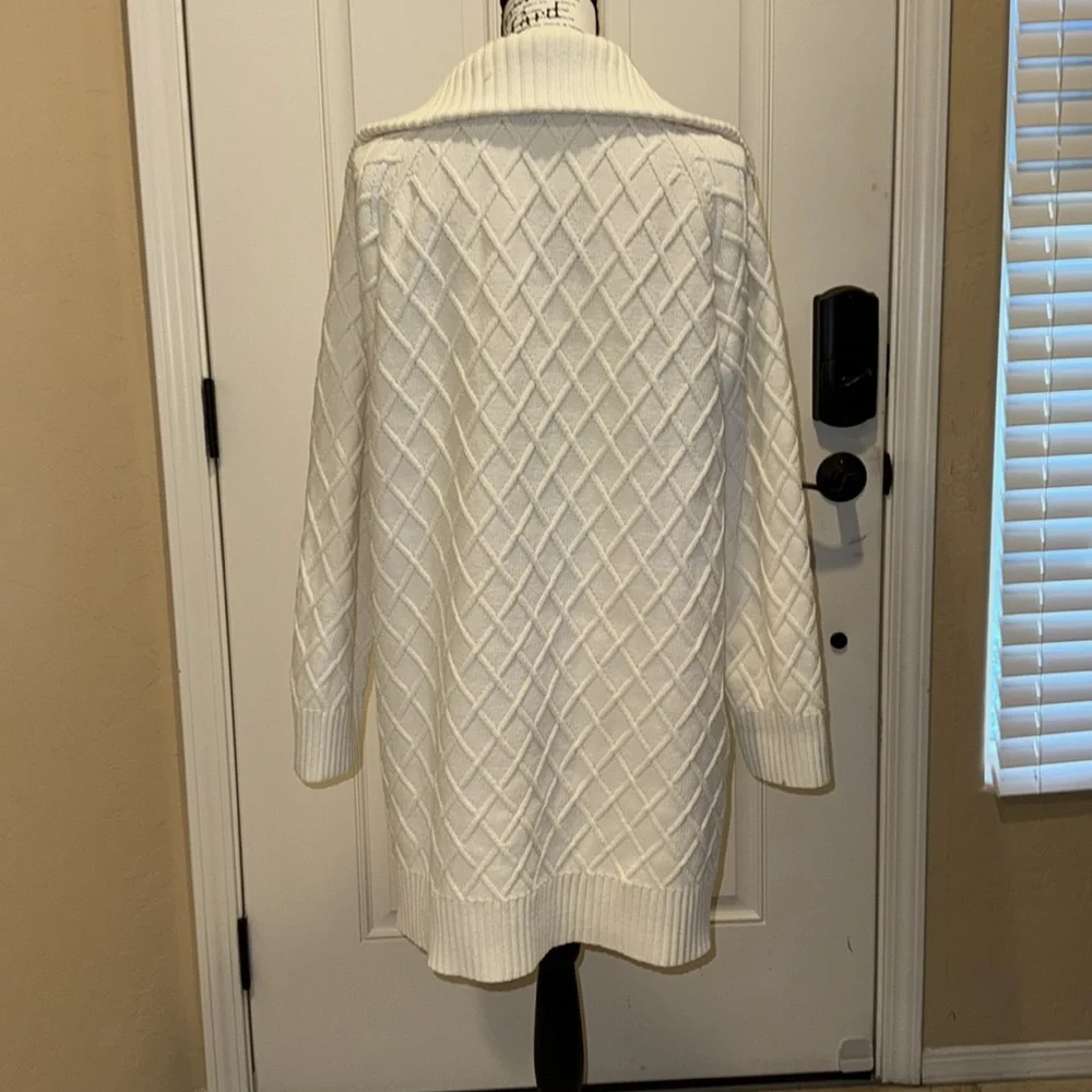 Women's Cream Cable-Knit Button-Front Sweater Cardigan